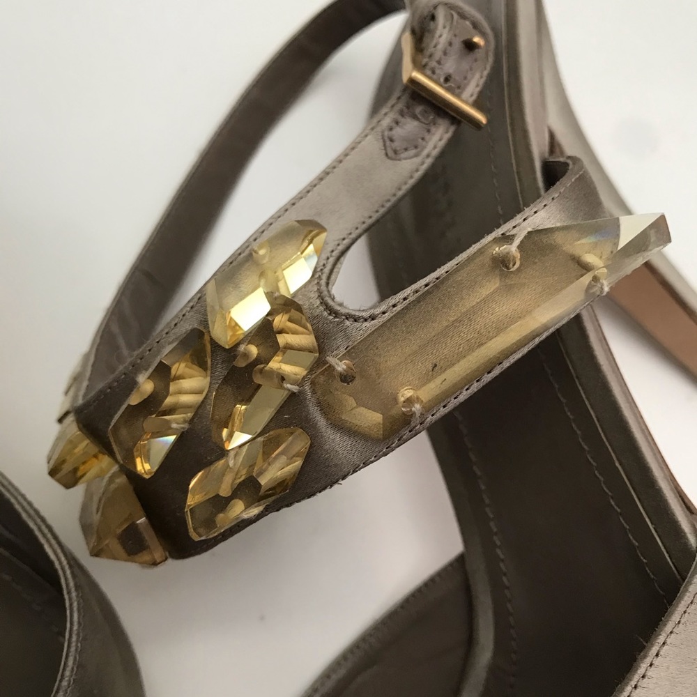 Burberry Citrine Crystal Satin Peep Toe Heels 41 - Picture 15 of 16